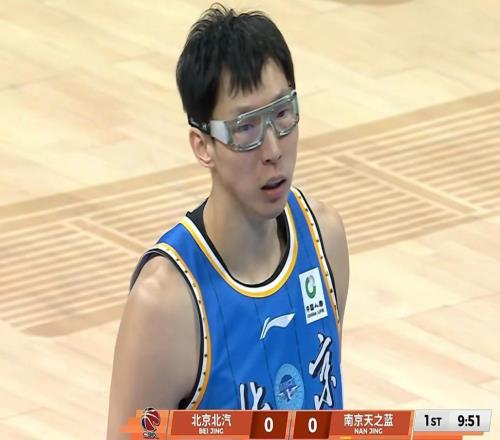 北京男籃10692力克同曦，球員評(píng)分：兩人是取勝功臣，麥基不合格