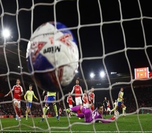 理查茲：阿森納對陣南安普頓應(yīng)派最強(qiáng)陣容，他們比賽態(tài)度不對