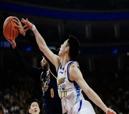 廣東男籃關(guān)鍵卡位戰(zhàn)，廣東vs山東，薩林杰最新傷情出爐，徐杰遇到最大挑戰(zhàn)，新大外援呼之欲出