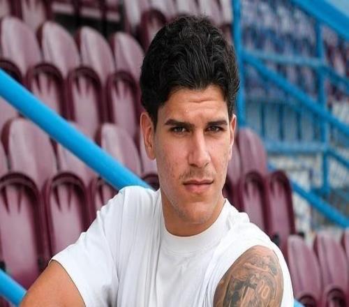 有情有義，西漢姆聯(lián)隊(duì)馬特烏斯將已故的兒時(shí)教練頭像紋在身上