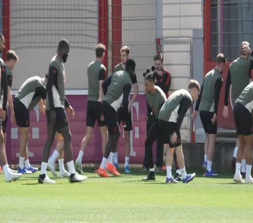 除烏爾賴希外，拜仁其他球員均參加了對陣皇馬的賽前最后一練