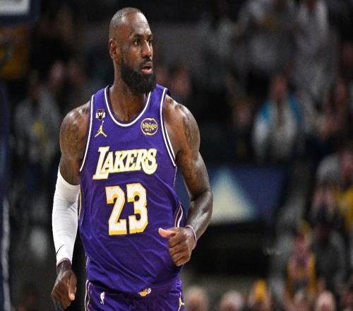 湖人輸獨(dú)行俠采訪！詹姆斯贊弗拉格不滿防守，肯納德展持球自信！