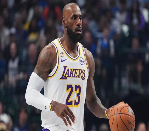 單核轟30+15+9仍無力回天！41歲勒布朗續(xù)命球連打鐵湖人難穩(wěn)第三