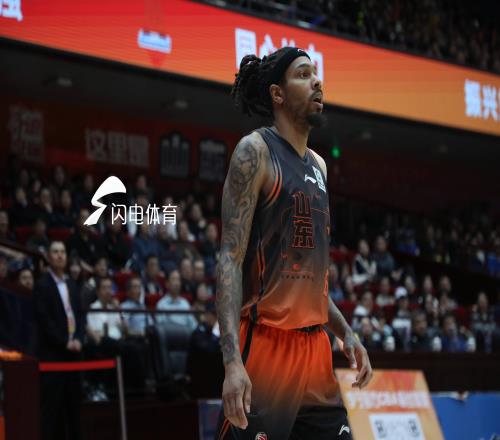 山東高速主場9986力克廣東邱彪贊團(tuán)隊(duì)防守許夢(mèng)君成奇兵