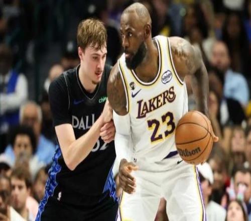 勒布朗vs弗拉格：持球前鋒，23年