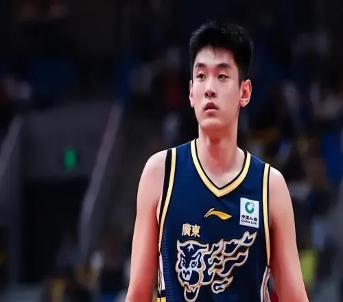 廣東客場(chǎng)8699山東球員評(píng)價(jià)：4人及格，6人低迷