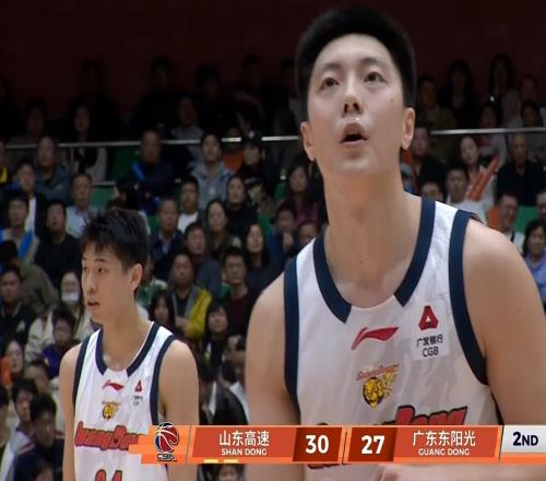 CBA：徐杰6中1終結(jié)三連勝，外援8失誤，高詩巖15+6晃倒徐杰