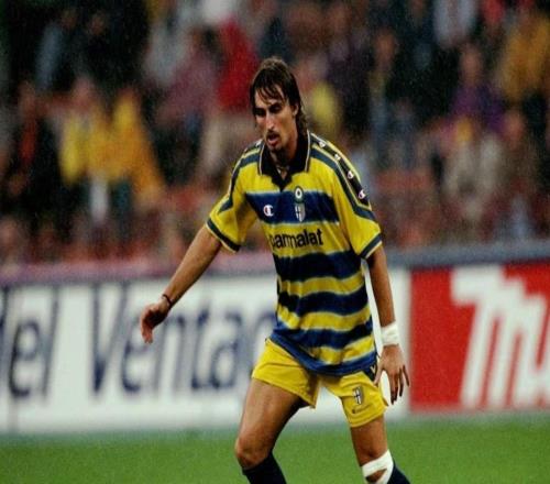 迪諾巴喬：梅西放在90年代意甲依舊會出色，但一定會被踢廢