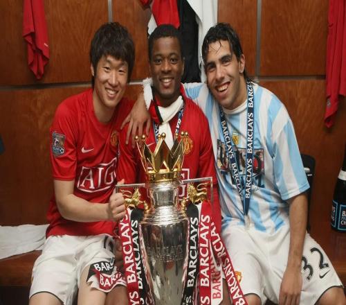 曼聯(lián)三名宿重溫C羅名場面視頻，笑稱樸智星是其離隊“罪魁”