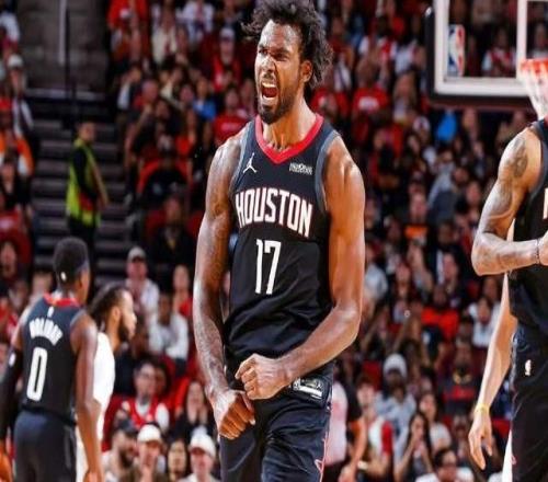 8投1中被棄，火箭鋒線打沒信任再無雙子星史密斯23+9拉開差距