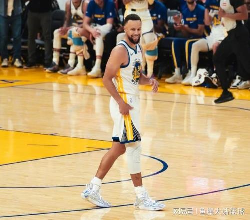 火箭險(xiǎn)勝！申京24+7立功，杜蘭特31+8格林7+12，庫(kù)里29+4絕殺失敗