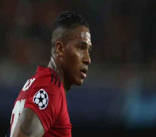 前曼聯隊長瓦倫西亞復出，加盟英格蘭業余聯賽威森肖老將隊