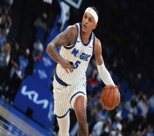 交鋒9連勝！魔術(shù)大逆轉(zhuǎn)連4季橫掃鵜鶘班凱羅23+16+6貝32+6