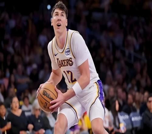 湖人128134不敌独行侠球员评价：3人优秀，4人及格，4人低迷