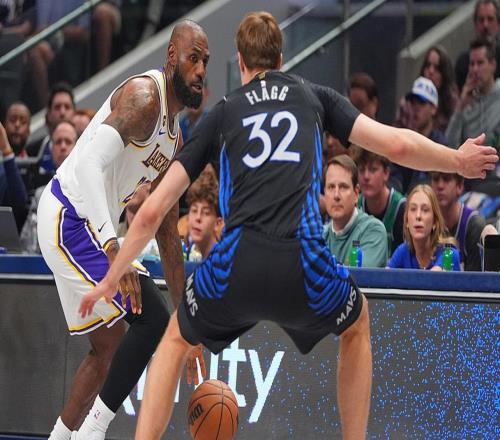 51分后又轟45分！弗拉格再創(chuàng)15項(xiàng)紀(jì)錄比肩艾弗森勢(shì)頭壓41歲詹皇