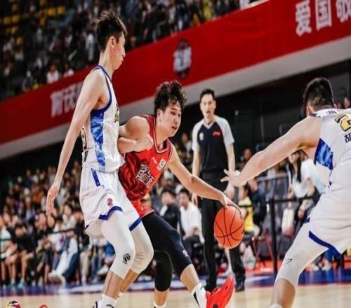 前行無畏202526賽季CBA常規(guī)賽第三十五輪主場負(fù)于浙江浙商證券