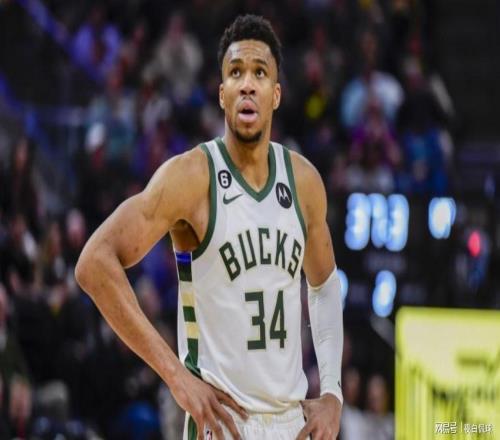 字母哥的輿論風(fēng)向，正以意想不到的方式開(kāi)始轉(zhuǎn)變，離隊(duì)伏筆已埋下