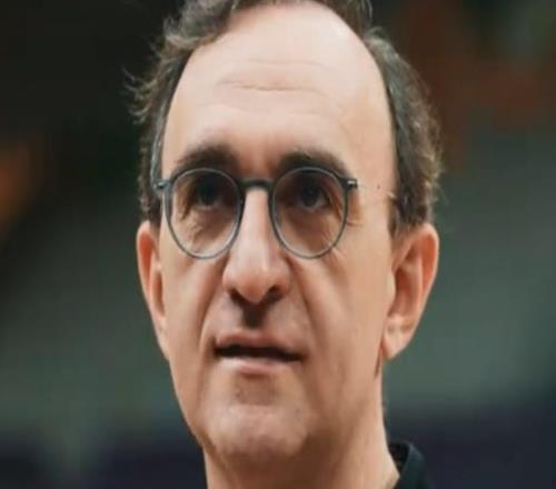 備戰(zhàn)福建！劉金雨暖心與老友互動，烏戈寄語萊迪，隊內(nèi)訓(xùn)練認(rèn)真！