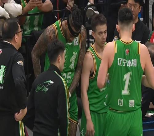 遼寧男籃力克福建，趙繼偉27+6+8徹底復(fù)蘇，付豪17+7皮特森44分