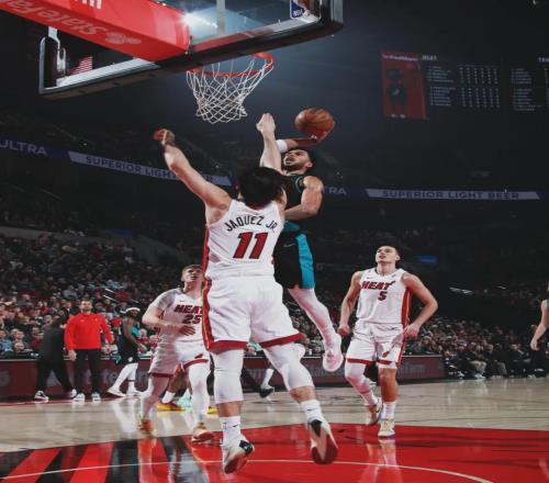 100次進攻犯規(guī)！打破歷史紀錄！52號秀成為NBA頂級3D