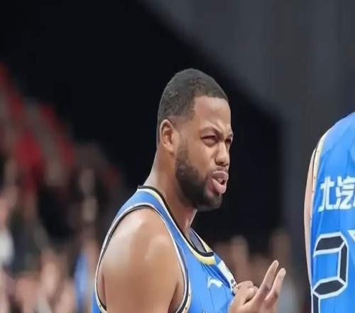 離譜！被外援指著鼻子罵，許利民卻不還嘴，賽后表態(tài)，媒體人震怒