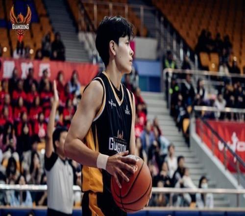 中國女籃隊長首次留洋！NBL1聯(lián)賽墨爾本老虎女籃官宣楊舒予簽約