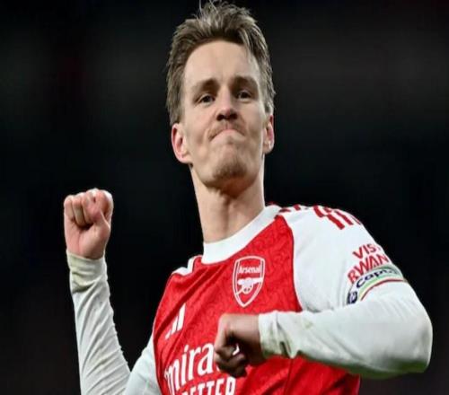 电讯报：厄德高的回归是阿森纳冲击两项奖杯急需的强心剂