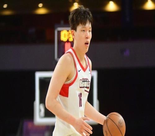 拓記：楊瀚森夏天可能回去參加中國隊(duì)比賽，夏聯(lián)估計(jì)會(huì)打兩場