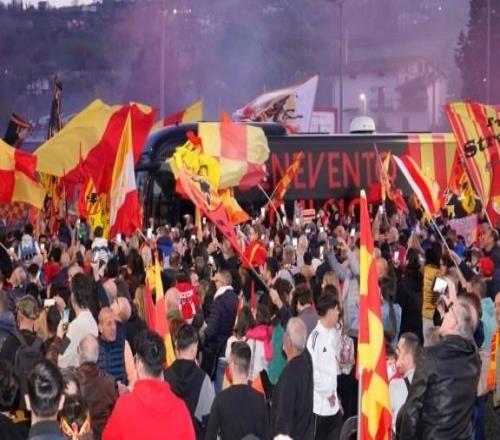 提前三輪升級(jí)，貝內(nèi)文托時(shí)隔三年重返意乙聯(lián)賽