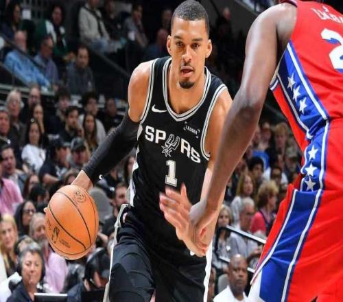 馬刺終于崛起：時(shí)隔9年單季60勝文班傷退卡斯?fàn)柸p扛大旗