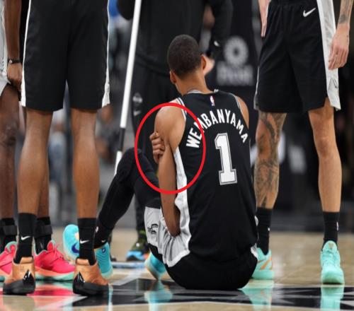 文班受傷！馬刺雙殺76人，恩比德19罰，卡斯?fàn)柸p，MVP沒(méi)懸念了