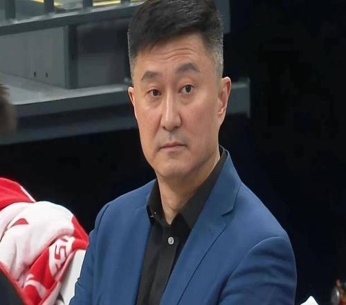 輸13分，廣東男籃一敗涂地，山東奇兵驚艷全場，3人“害苦”杜鋒