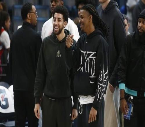 打瘋了！魚(yú)腩29記三分仍輸球：全場(chǎng)抱頭惋惜，殘陣騎士9人上雙