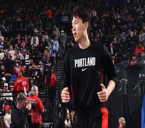 拓記：兩位老板表示重視楊瀚森，他是球隊(duì)向前發(fā)展的重要部分