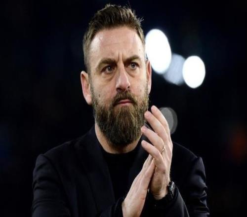 德羅西：我告訴洛卡特利抬起頭來，也給多納魯馬等人發(fā)了信息