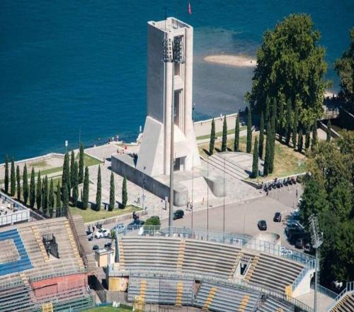 輕盈的科莫，意甲的異類(lèi)