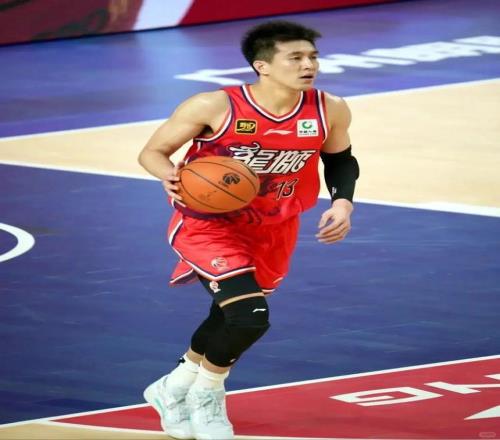 郭艾倫被騙近千萬，專家：運動員需要財商教育