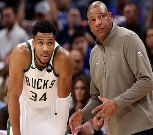 疯了！东契奇提前2周复出！解雇里弗斯！雄鹿内部乱套了啊！