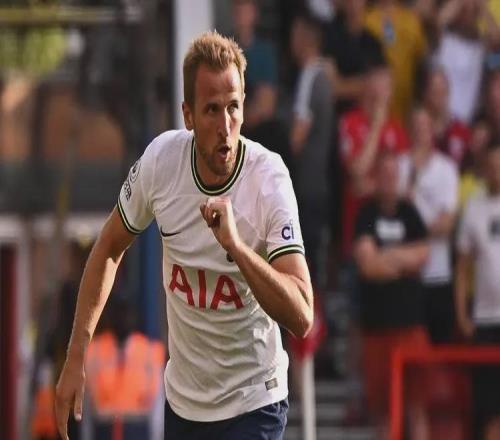 40年塵封紀(jì)錄被他22秒擊碎！但凱恩一句話，讓所有掌聲都安靜了！