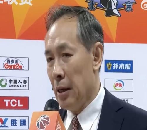 許利民：第三節(jié)末段執(zhí)行教練策略不夠堅(jiān)決，整體比上輪有進(jìn)步