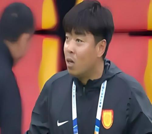 中超重慶銅梁龍助教杜宇辱罵裁判員被停賽6場