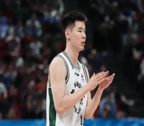 同曦奪卡位戰(zhàn)！郭昊文末節(jié)強(qiáng)勢(shì)輸出，攜手眾將齊爆鞏固季后賽懸念