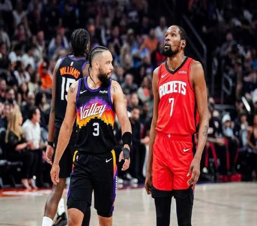 阿門22+11交出球權(quán)，不打1號(hào)位，對(duì)位完勝格林火箭隊(duì)交易2將明智