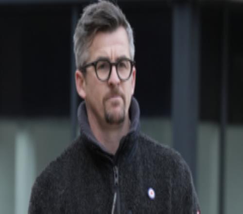 前英超中場被控球場傷人，9月開庭