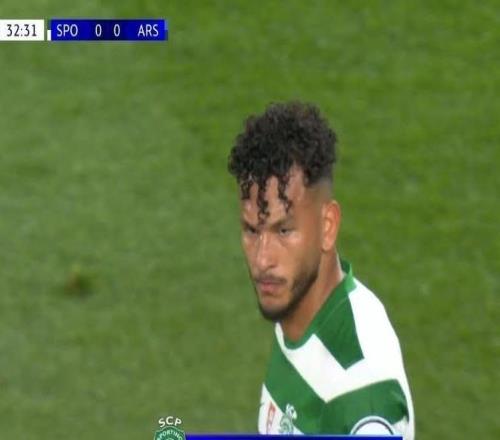 阿森納vs葡體轉(zhuǎn)播顯示蘇亞雷斯染黃缺席下回合，隨后澄清為轉(zhuǎn)播失誤