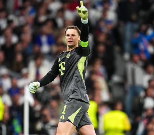 歐冠主場(chǎng)輸拜仁，落后巴薩7分，皇馬不想四大皆空還得靠姆總熊皇