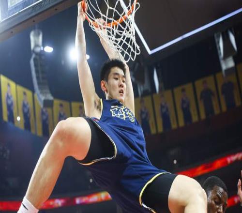 8投砍22分8板！廣東19歲小將打出CBA生涯最佳一戰，感謝杜鋒信任