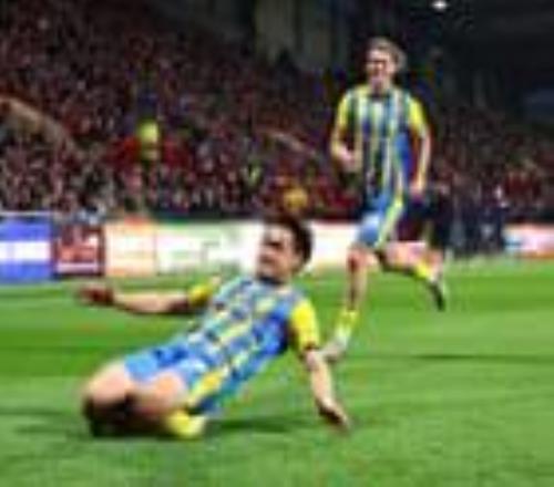 南安普頓51血洗雷克瑟姆：10場(chǎng)不敗殺進(jìn)附加區(qū)