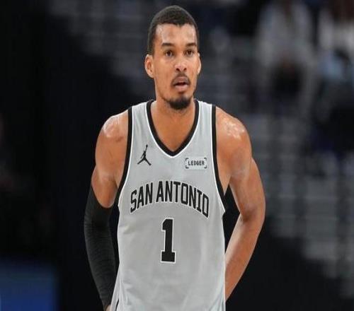 虛驚一場！文班亞馬左膝核磁無礙，缺戰(zhàn)步行者且打開拓者成疑