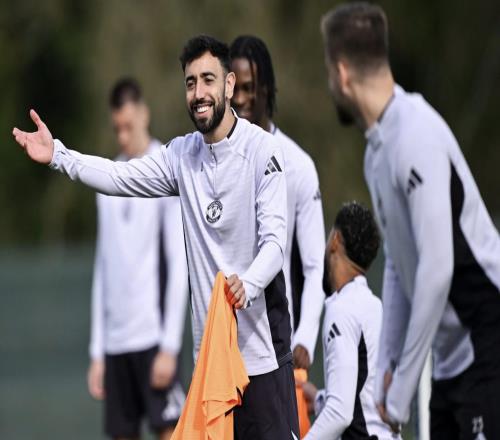 電訊報：卡里克給曼聯(lián)更衣室內(nèi)最有話語權(quán)的球員留下了好印象